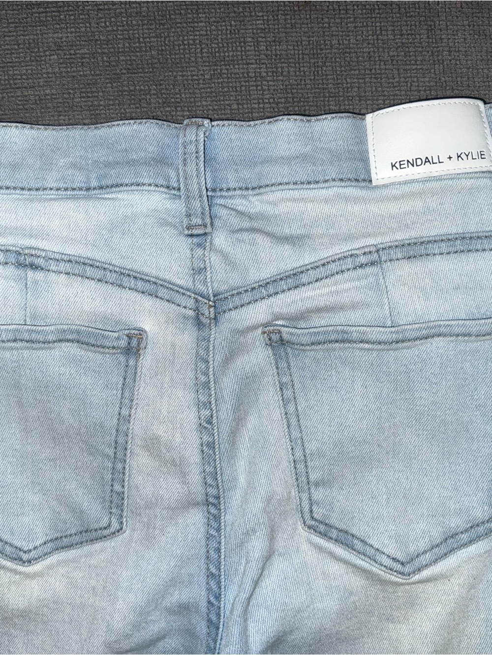 Kendall & Kylie women’s Washed Light Blue Slim Jeans